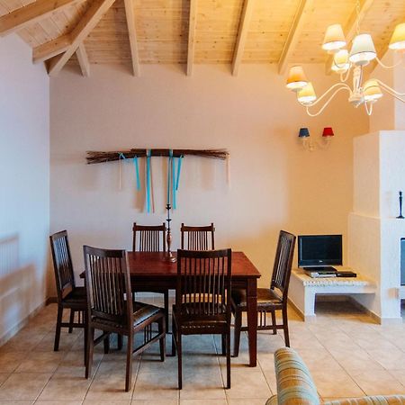 Apelon Tiritas Villas Leonídion Exteriör bild