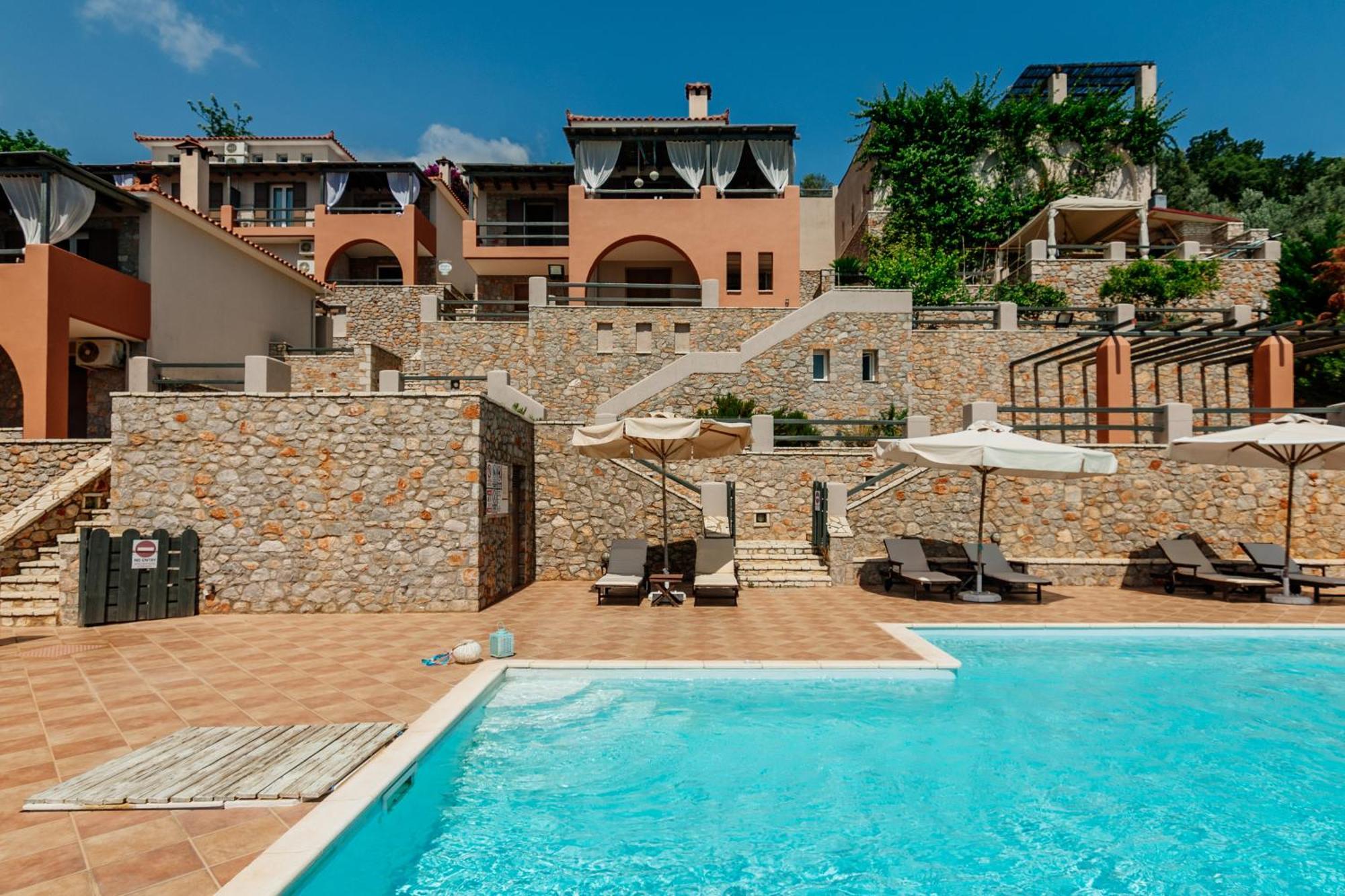 Apelon Tiritas Villas Leonídion Exteriör bild