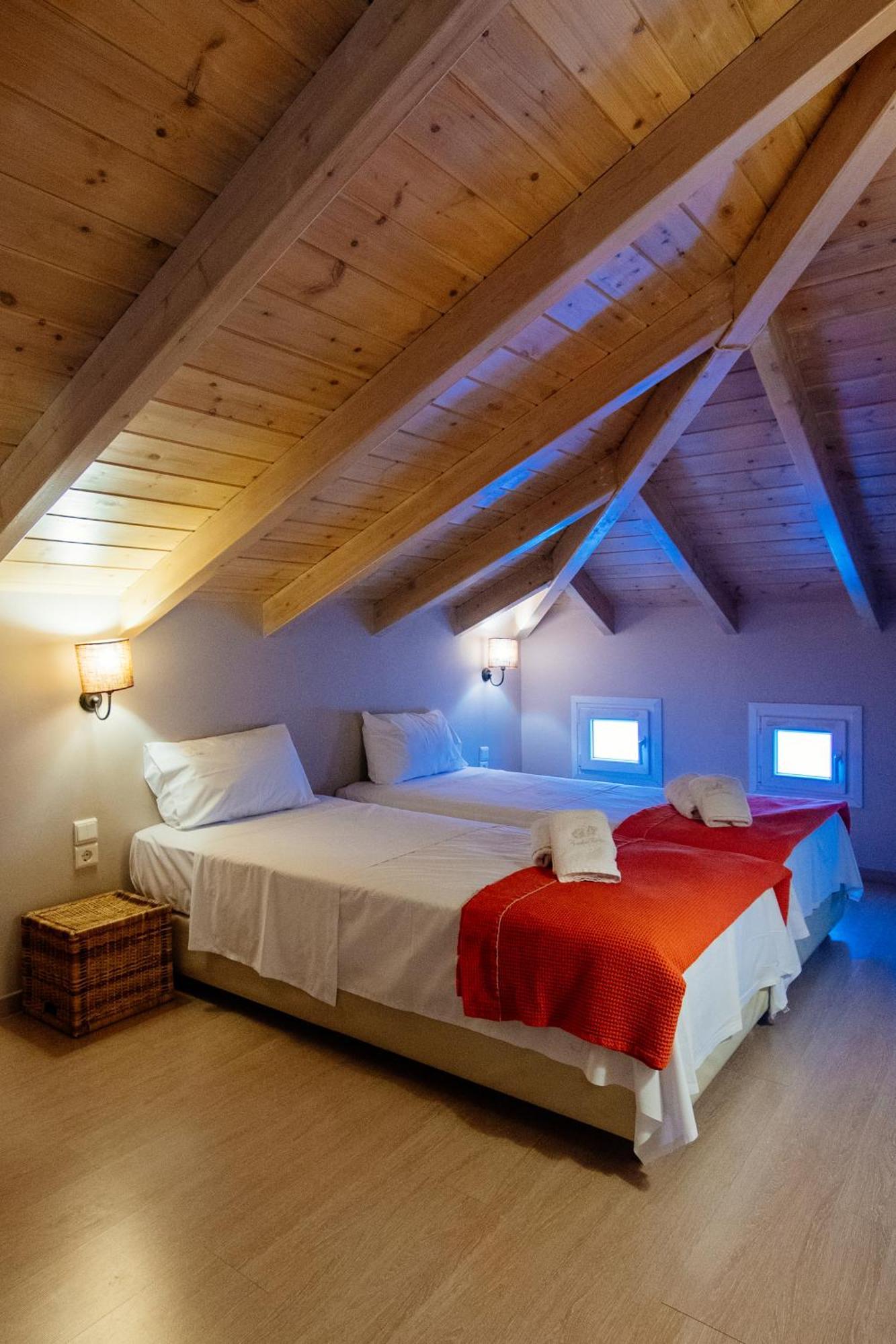 Apelon Tiritas Villas Leonídion Exteriör bild