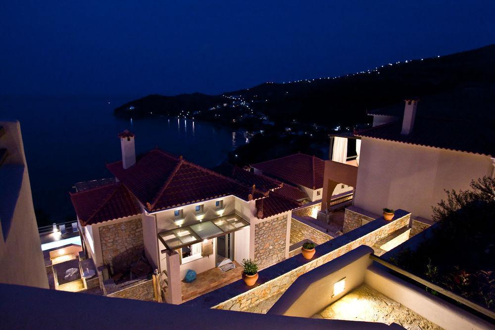Apelon Tiritas Villas Leonídion Exteriör bild