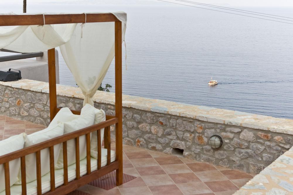 Apelon Tiritas Villas Leonídion Exteriör bild